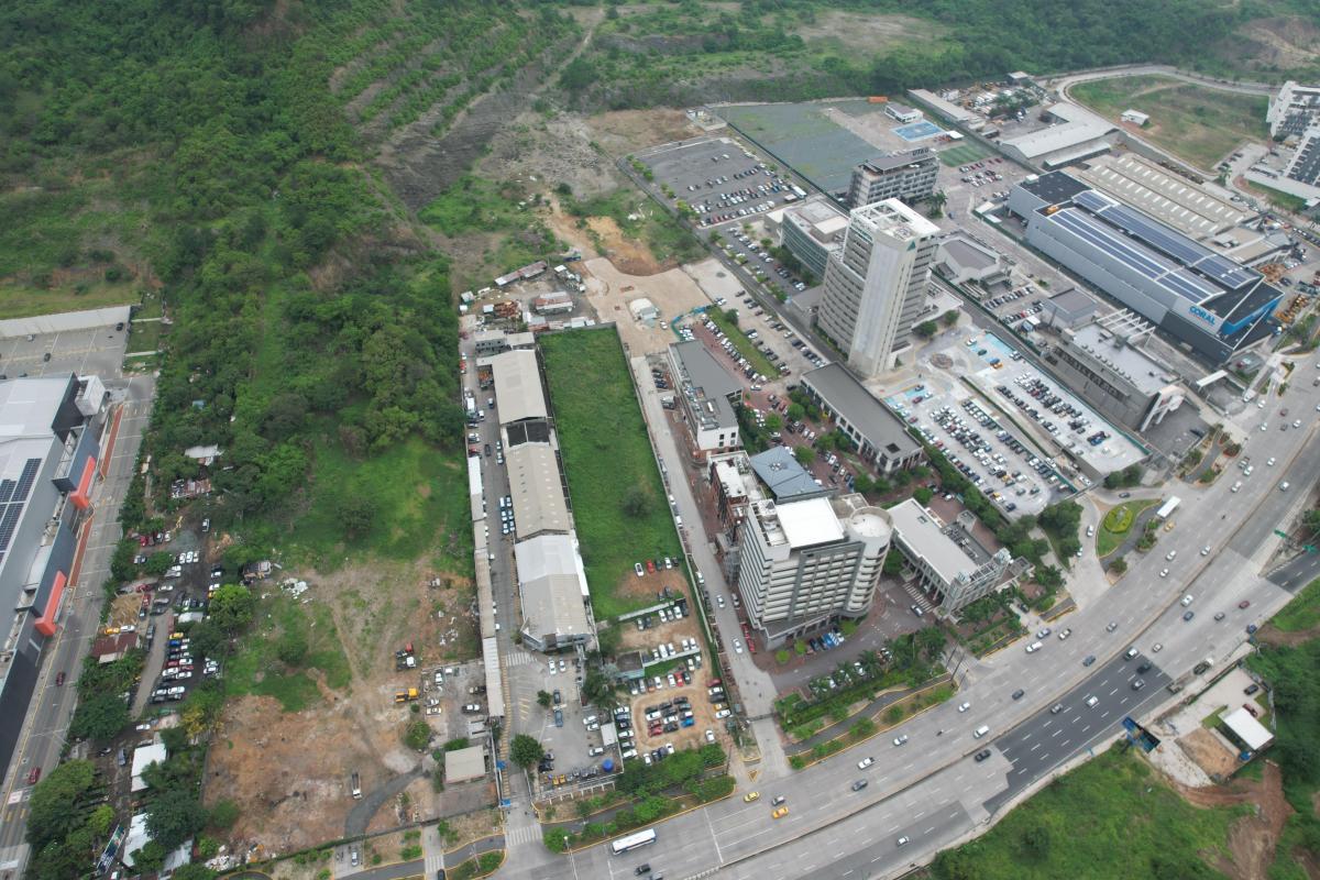 En Venta Terreno Comercial en Av del Bombero - Guayaquil - Mae. Recalde, Guayas — imagen 9