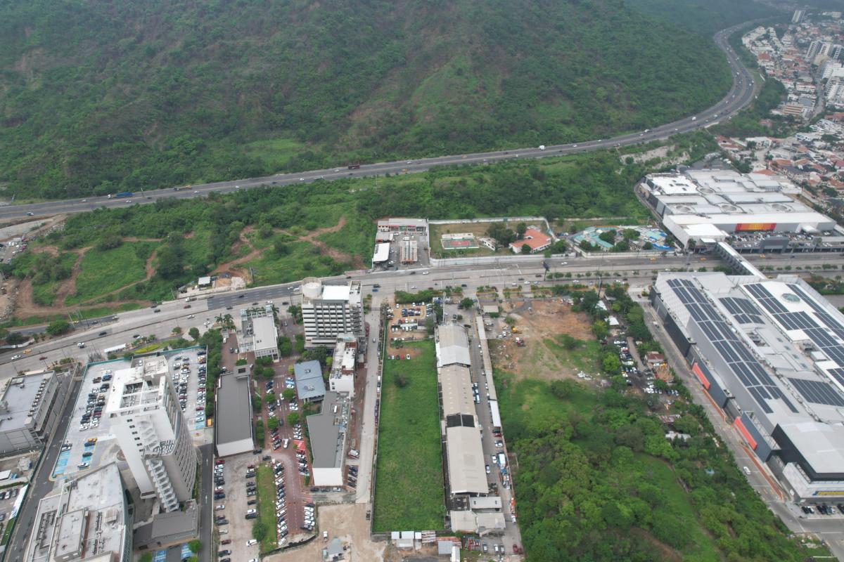En Venta Terreno Comercial en Av del Bombero - Guayaquil - Mae. Recalde, Guayas — imagen 7