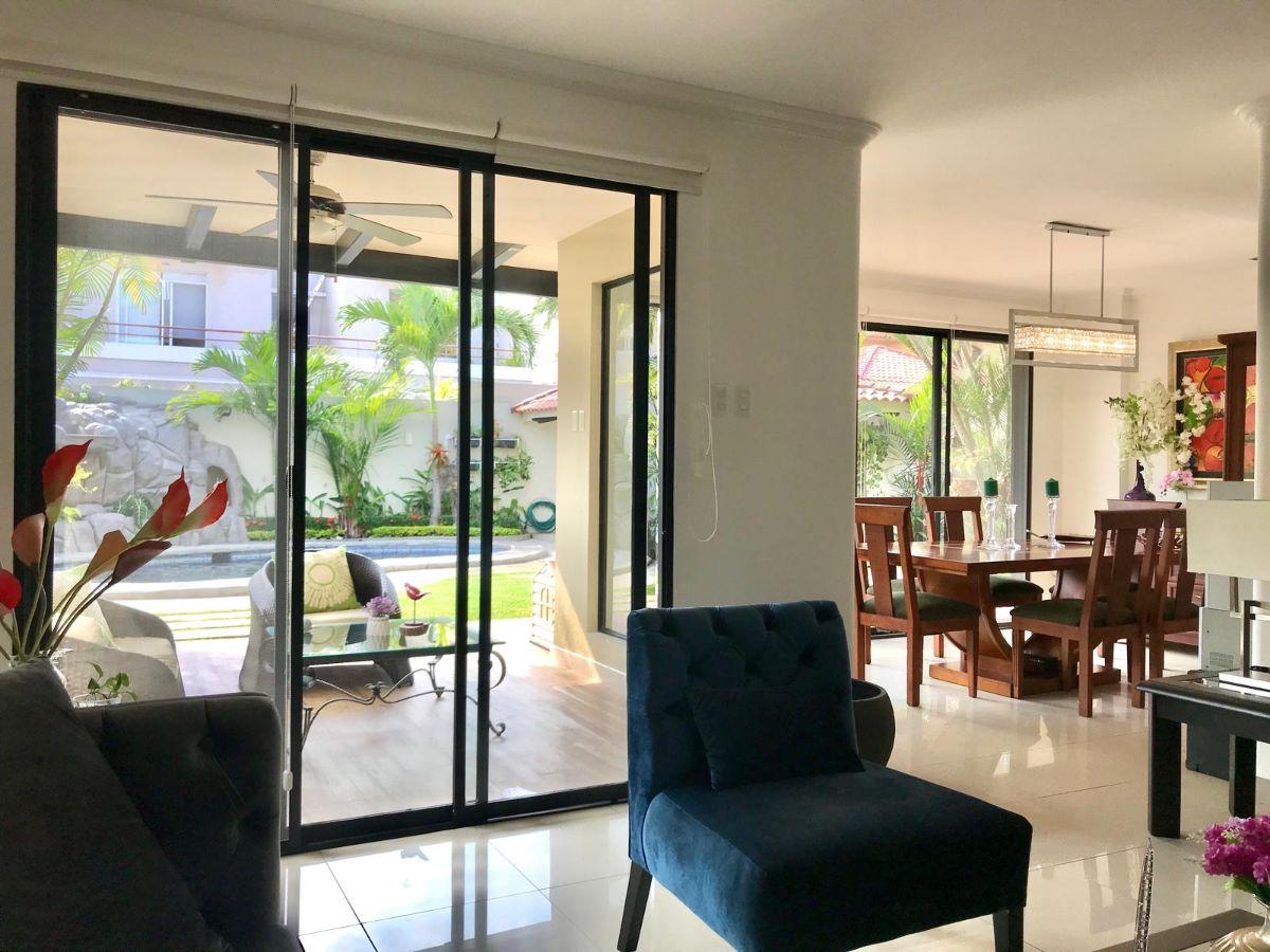 Vendo Casa con Piscina Km.7 Via a Samborondón, Guayas — imagen 6