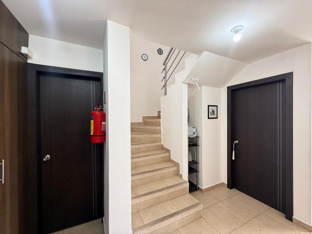 La Armenia, Hermoso Departamento Duplex en Venta, 130 m² — imagen 2