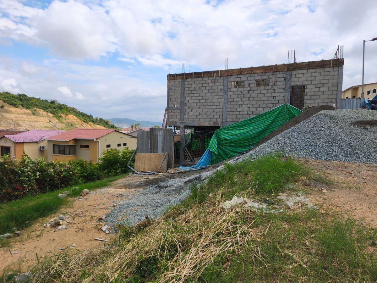 Terreno con Vista Panorámica de Venta en La Urb. Villa Club, 180 m². Guayas — imagen 3