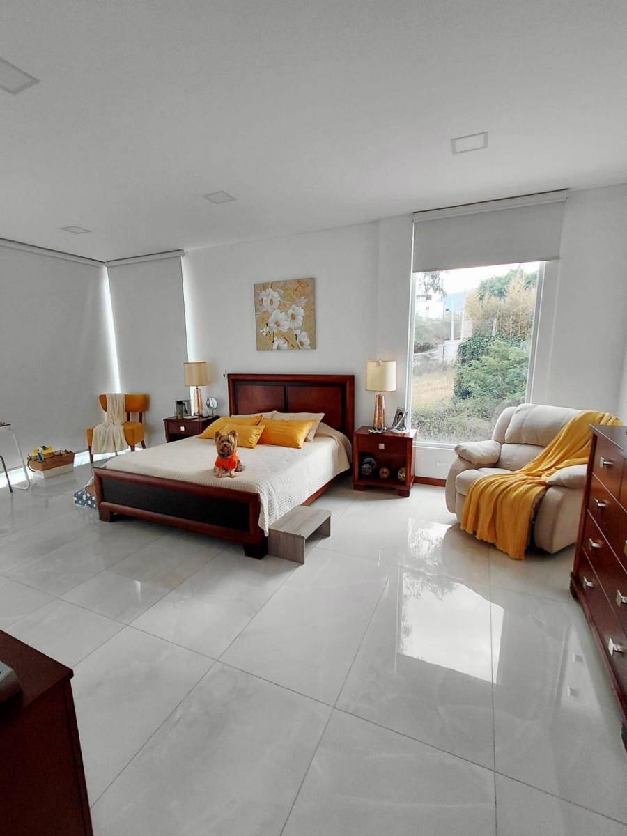 Casa en Venta Nayón Tanda Quito 3 Dorm. Piscina Jardín — imagen 5