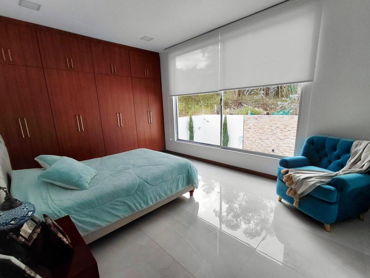 Casa en Venta Nayón Tanda Quito 3 Dorm. Piscina Jardín — imagen 4