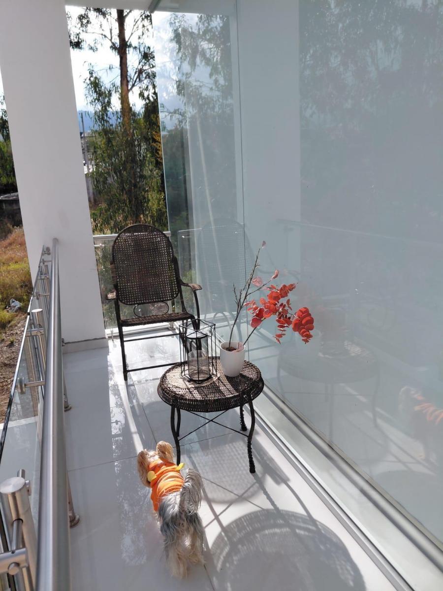 Casa en Venta Nayón Tanda Quito 3 Dorm. Piscina Jardín — imagen 3