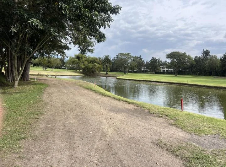 Venta Terreno en Puembo en La Urbanización Arrayanes — imagen 1