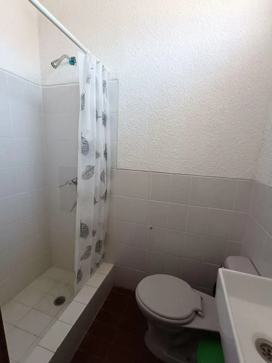 Vendo Casa en Conjunto Residencial a Tan Solo 2 Minutos de Malecon de Salinas — imagen 2