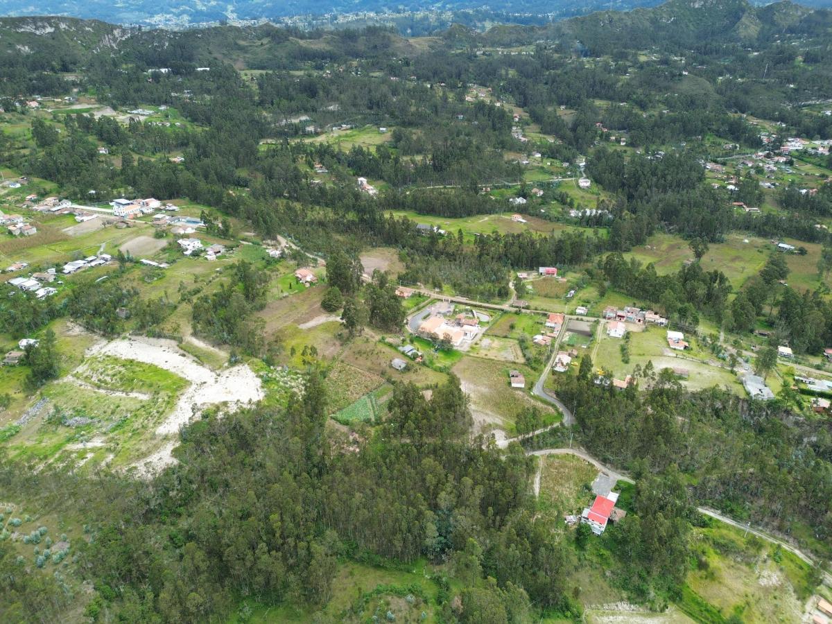 Terreno de 4.200 m² en Domay - Solano - Deleg — imagen 2