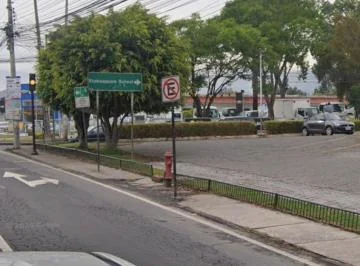 Terreno con Construcciones 100% Comercial Sobre La Interoceanica — imagen 5