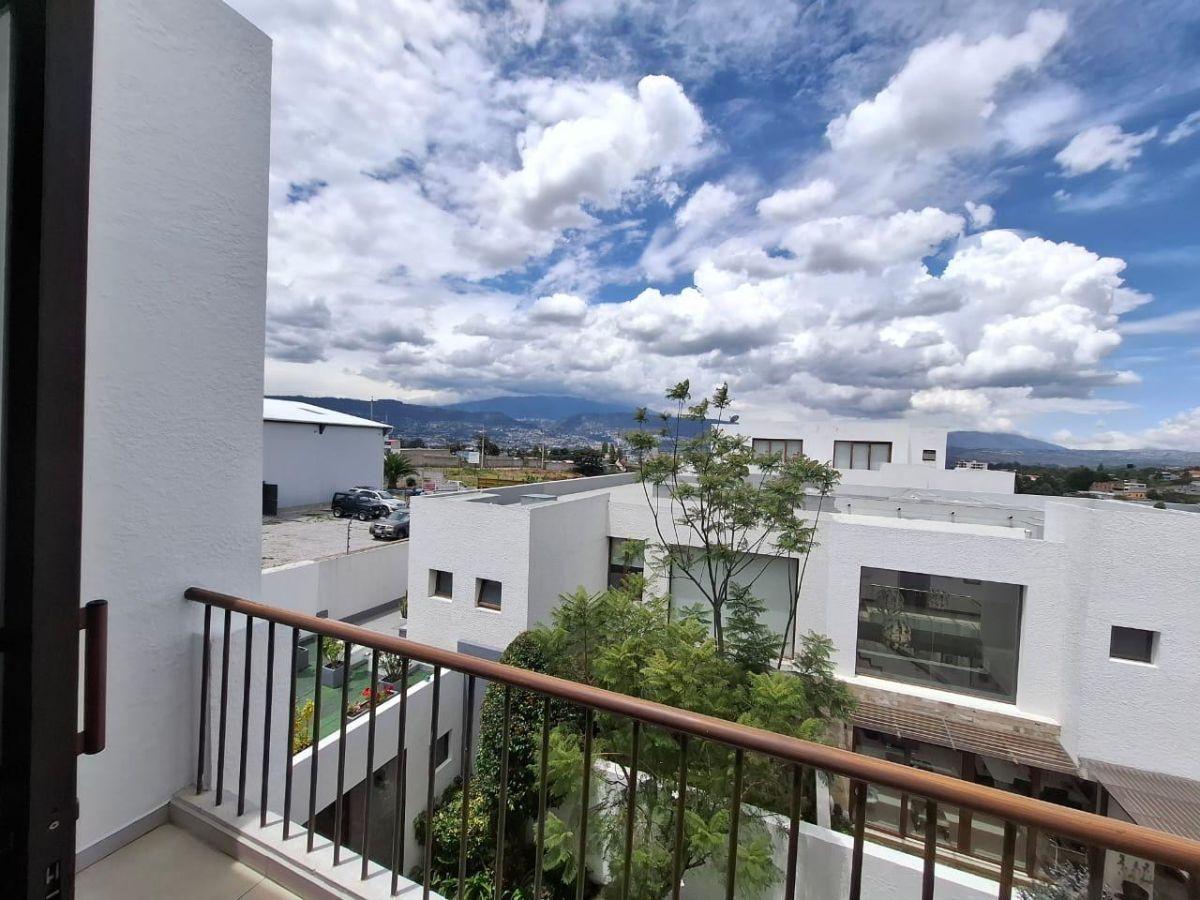Casa de 197 m² con 3 Dorm. en Venta en Tumbaco — imagen 6