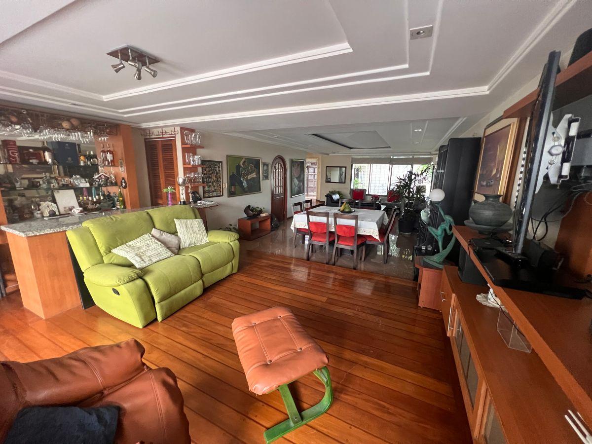 Casa en Venta en Colinas de Los Ceibos con 3 Habitaciones, Guayas — imagen 5