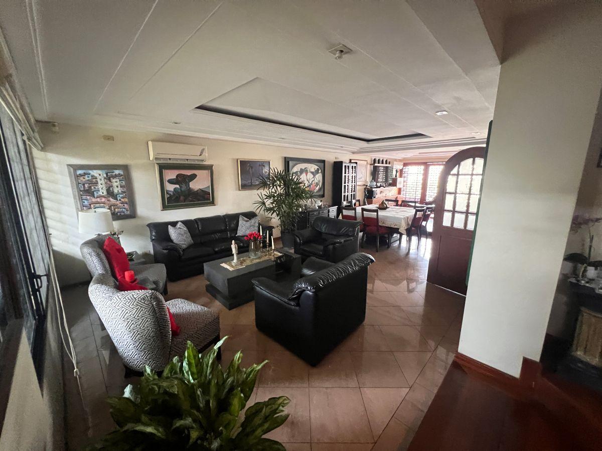 Casa en Venta en Colinas de Los Ceibos con 3 Habitaciones, Guayas — imagen 3