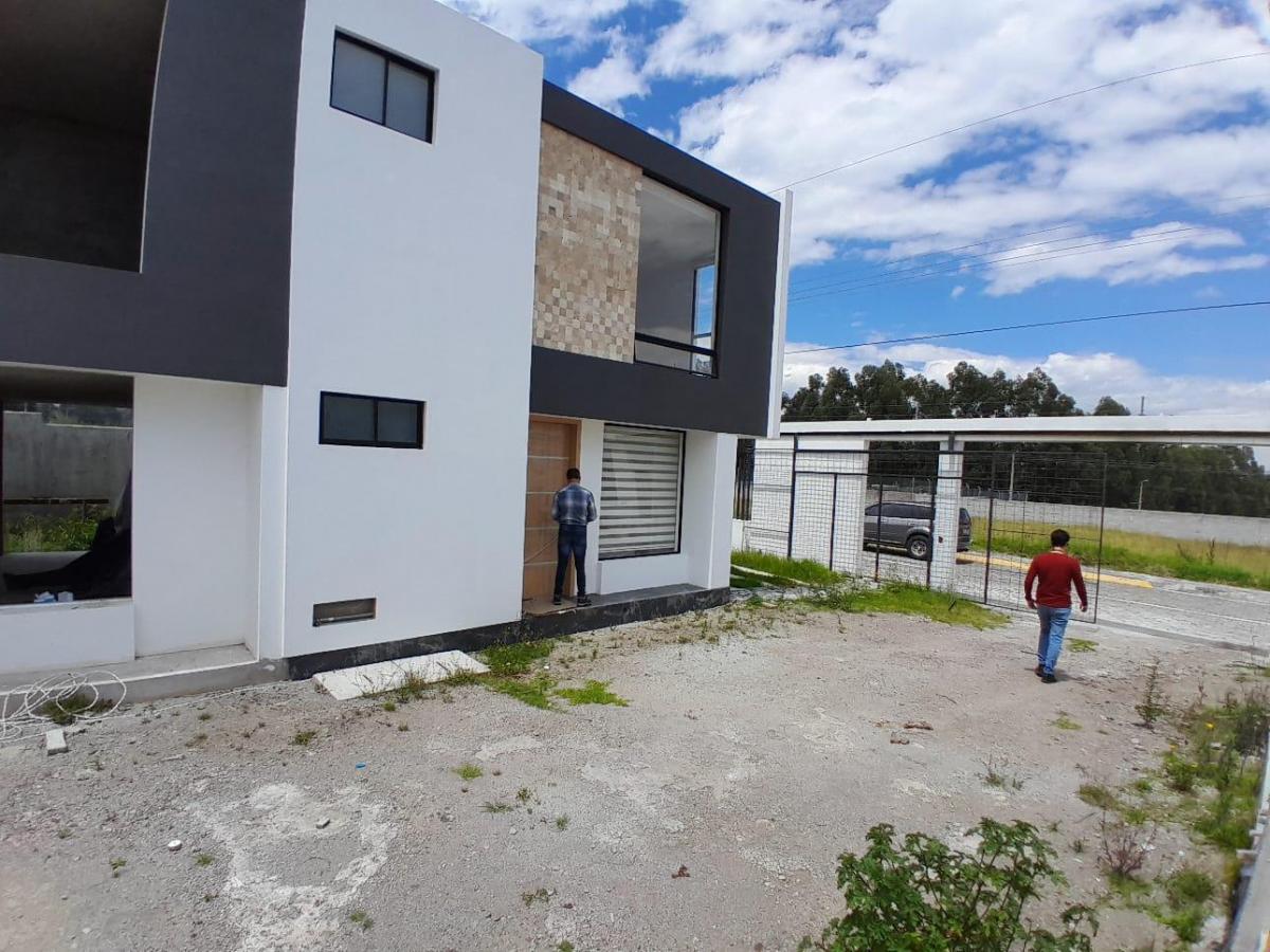 Casa en Venta - Cashapamba - Valle de Los Chillos - 150 m². Provincia de Pichincha — imagen 10