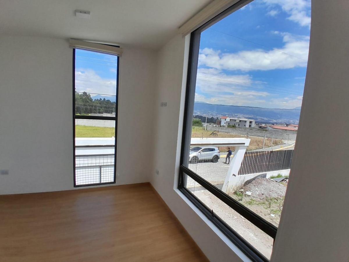 Casa en Venta - Cashapamba - Valle de Los Chillos - 150 m². Provincia de Pichincha — imagen 9