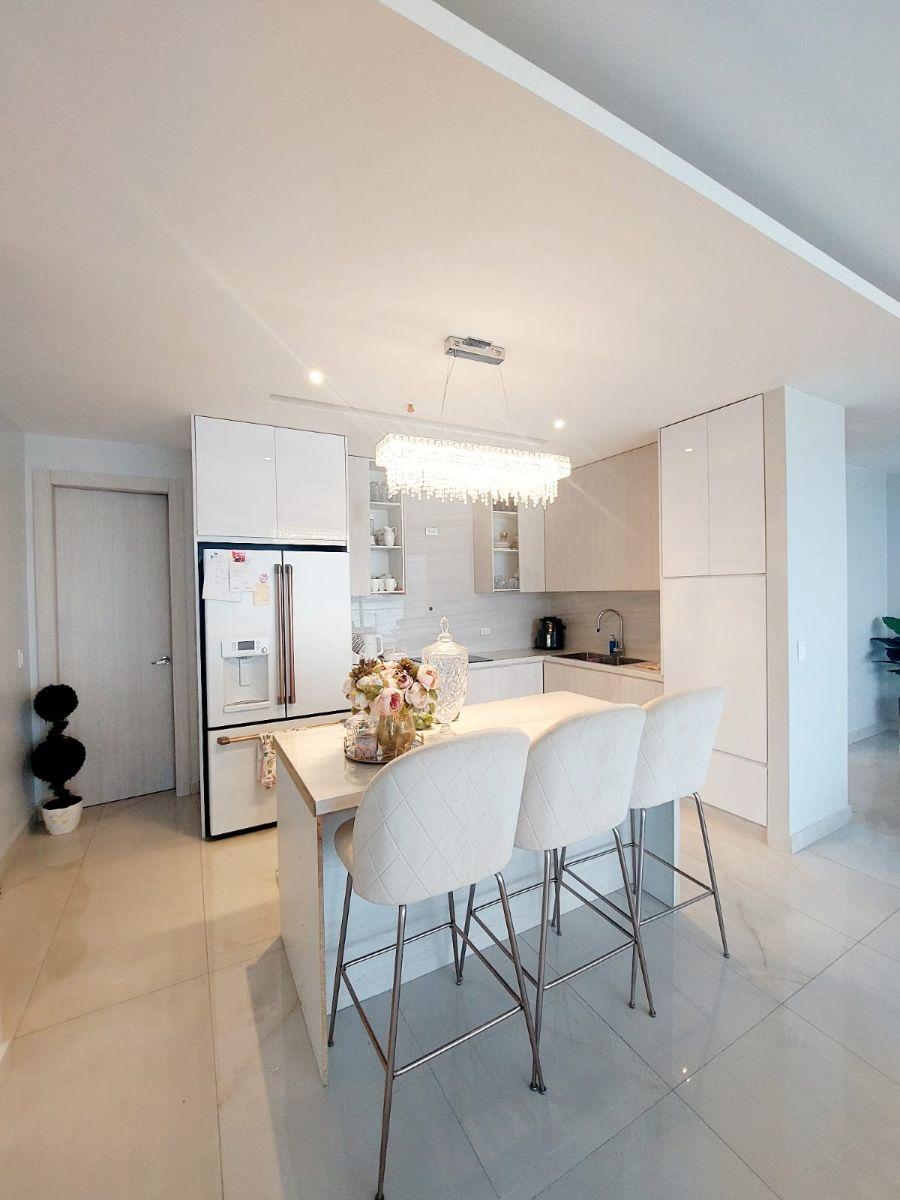 Isla Mocoli - Departamento con Vista Al Rio en Venta - Buen Precio!, Guayas — imagen 9