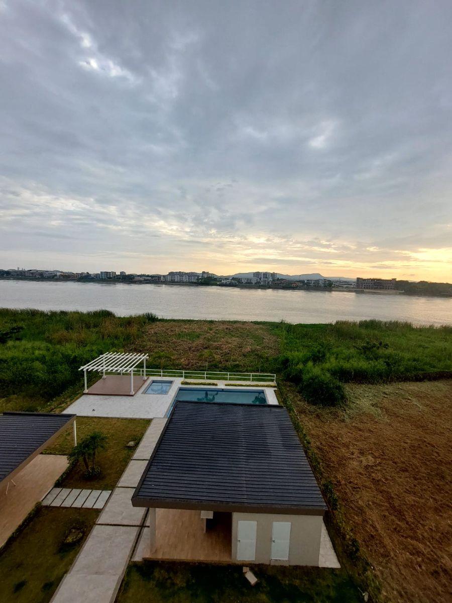Isla Mocoli - Departamento con Vista Al Rio en Venta - Buen Precio!, Guayas — imagen 7