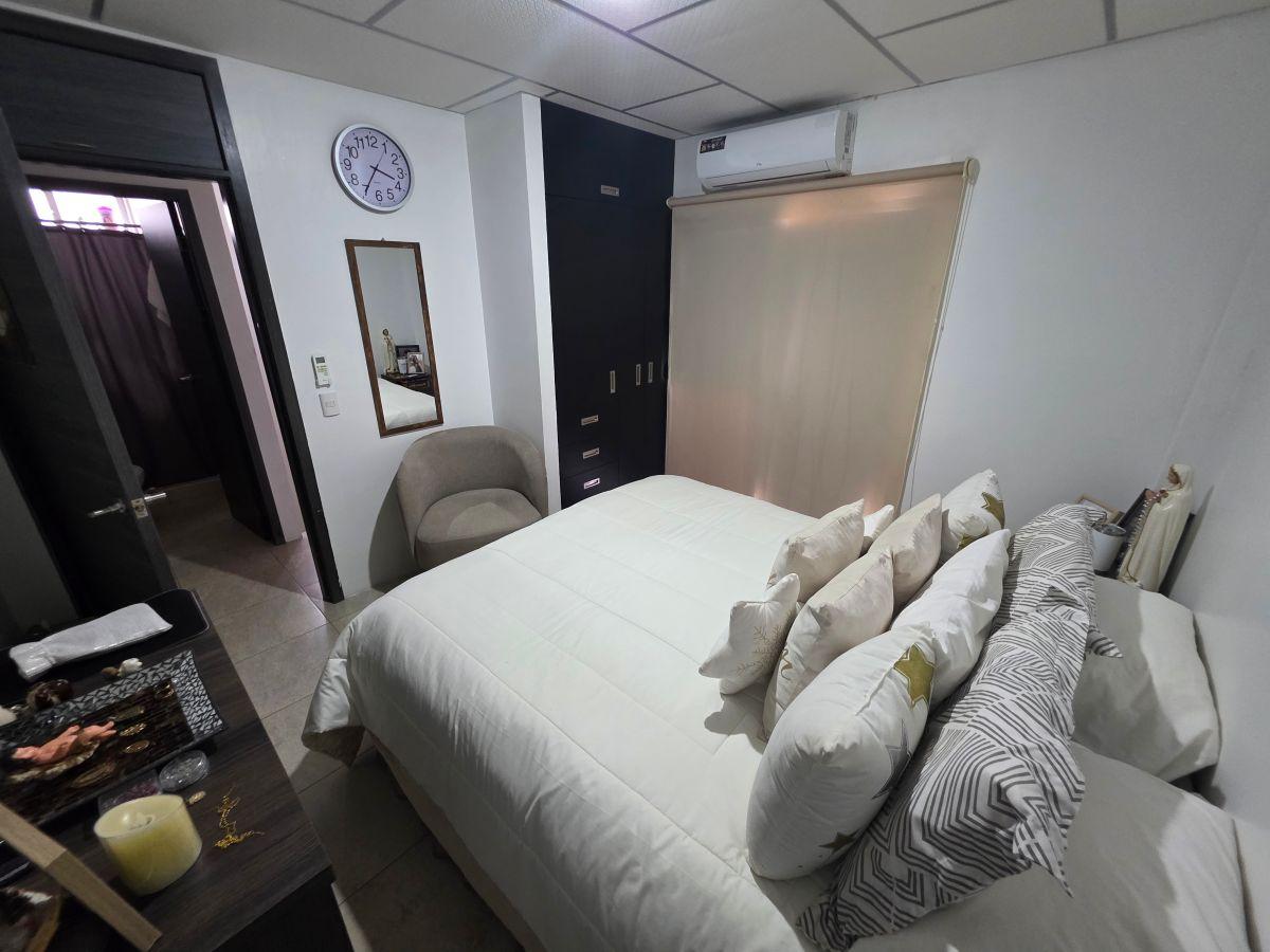 Casa en Venta de 4 Dorm. (1 en Planta Baja) en La Joya Etapa Oro - Sector Daule, Guayas — imagen 10