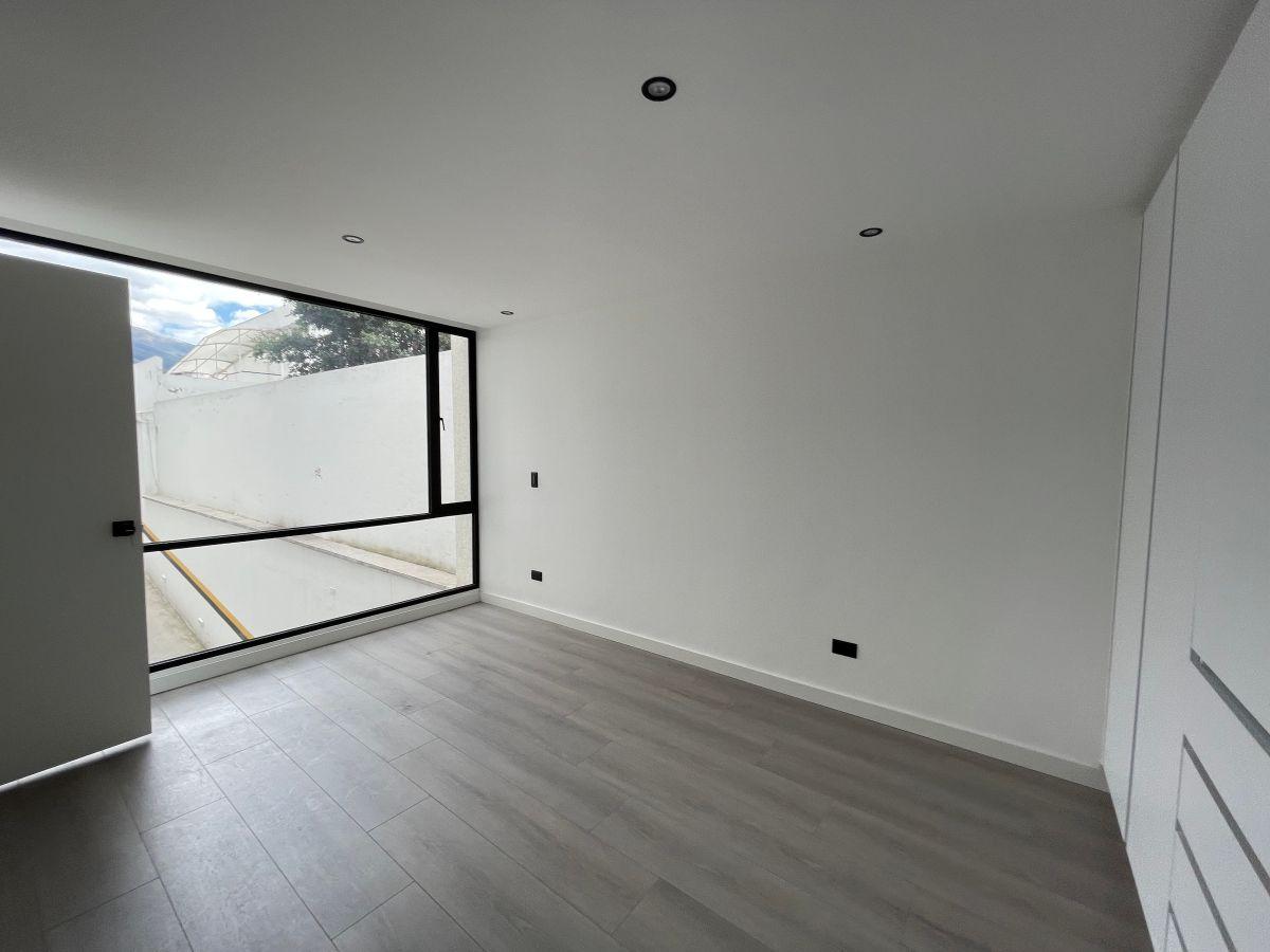 Departamento en Venta Ubicado en El Sector de El Batán. Provincia de Pichincha — imagen 2