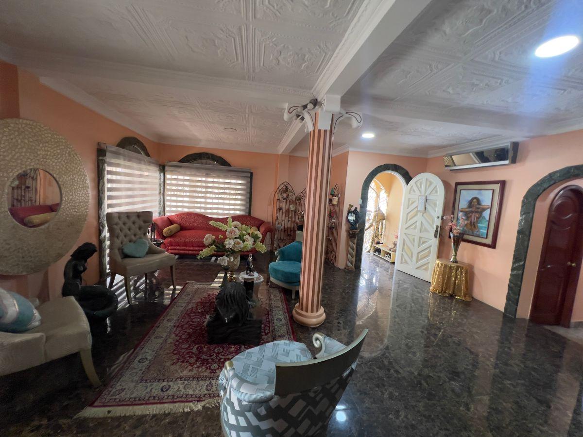 Casa de 258 m² de 1 Planta y Media, con 4 Dorm. en Venta en La Alborada, Sector Cerrado, Guayas — imagen 10