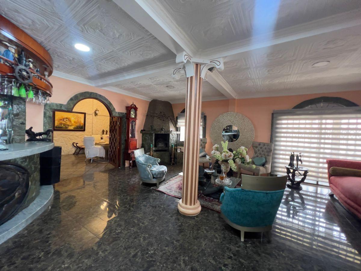 Casa de 258 m² de 1 Planta y Media, con 4 Dorm. en Venta en La Alborada, Sector Cerrado, Guayas — imagen 8