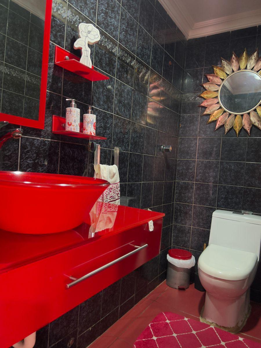 Casa de 258 m² de 1 Planta y Media, con 4 Dorm. en Venta en La Alborada, Guayas — imagen 4