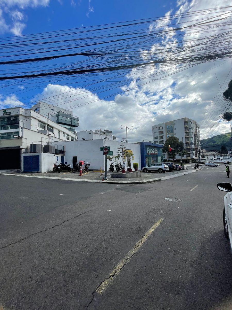 Terreno Calle Sam Ignacio con Casa Antigua — imagen 9