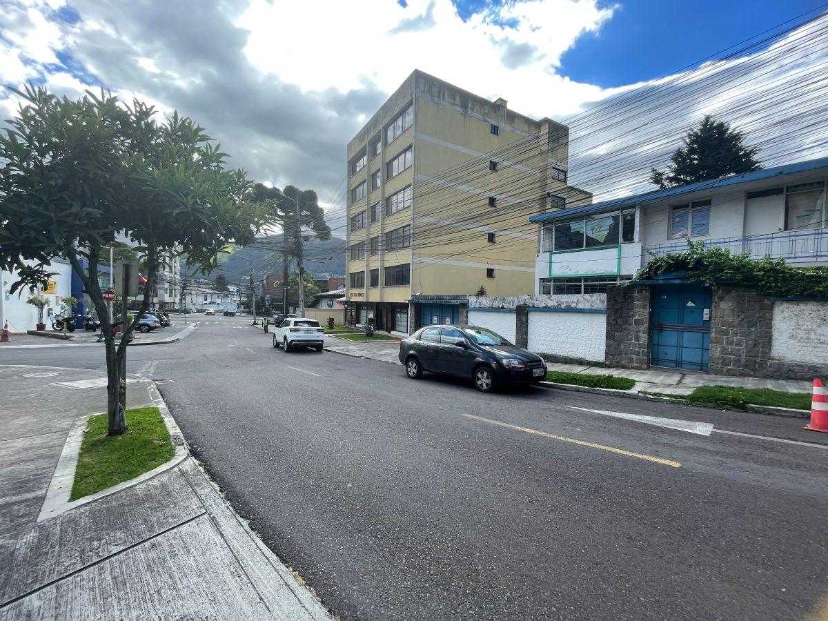 Terreno Calle Sam Ignacio con Casa Antigua — imagen 8