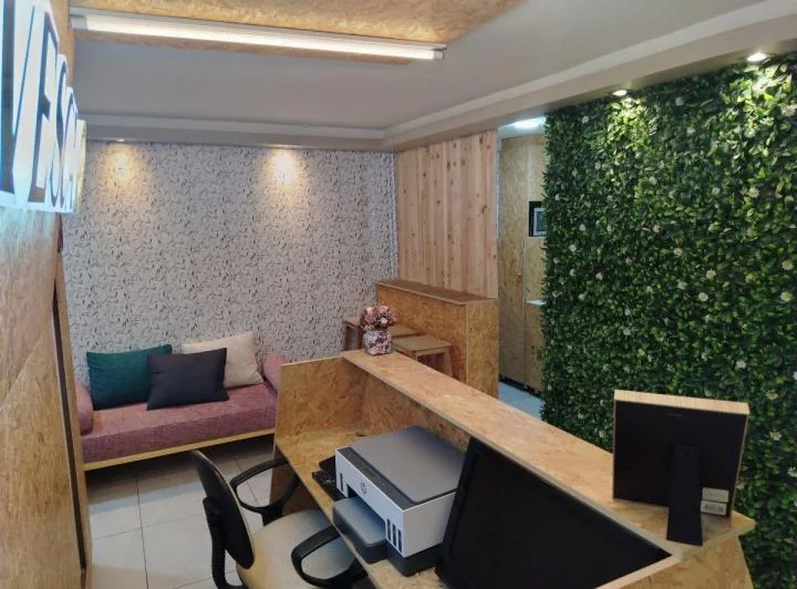 Vendo Bonita Oficina Comercial en Segundo Piso Sector Sangolqui — imagen 1