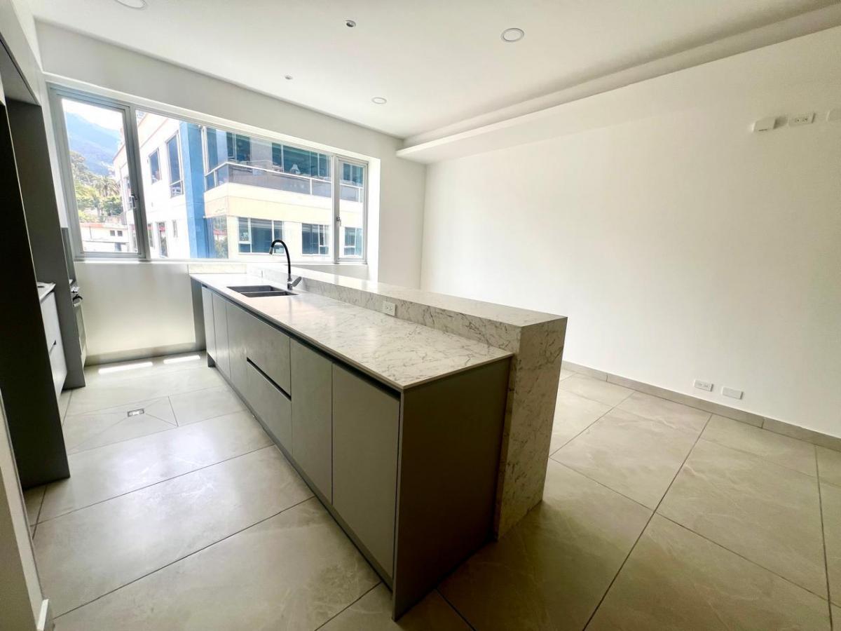Mv - Sector Quito Tenis Bajo Departamento 3 D en Venta 125 m² Hermosa Vista — imagen 9
