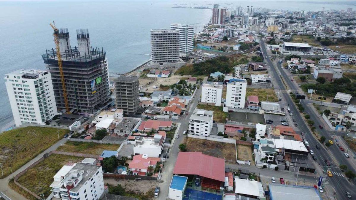 Terreno Comercial de Venta en Manta Barbasquillo, Manabí — imagen 2