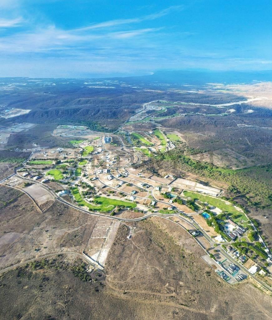 Terreno Exclusivo en Montecristi Golf Club – 684,88 m² Para Vivir con Estilo, Manabí — imagen 9