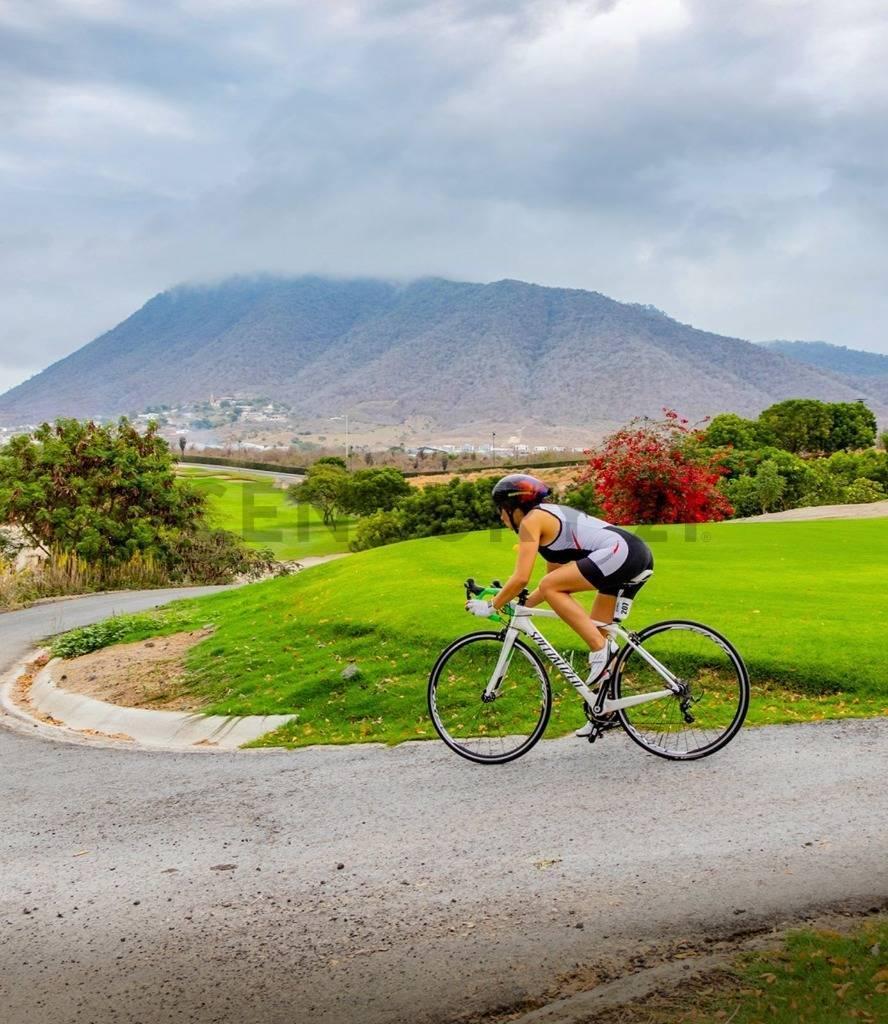 Terreno Exclusivo en Montecristi Golf Club – 684,88 m² Para Vivir con Estilo, Manabí — imagen 8
