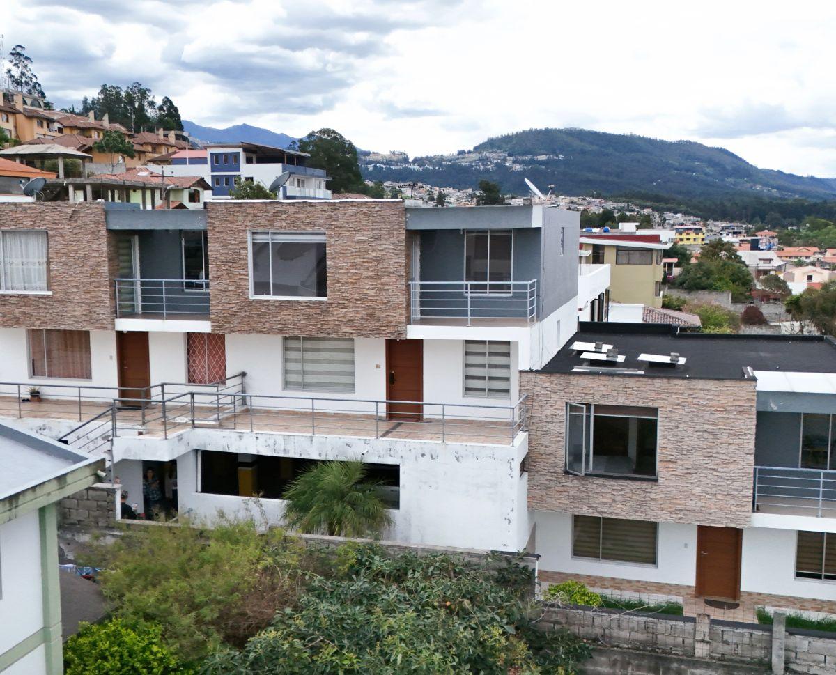 Casa en Venta en La Armenia 1 con La Mejor Vista del Valle de Los Chillos — imagen 6