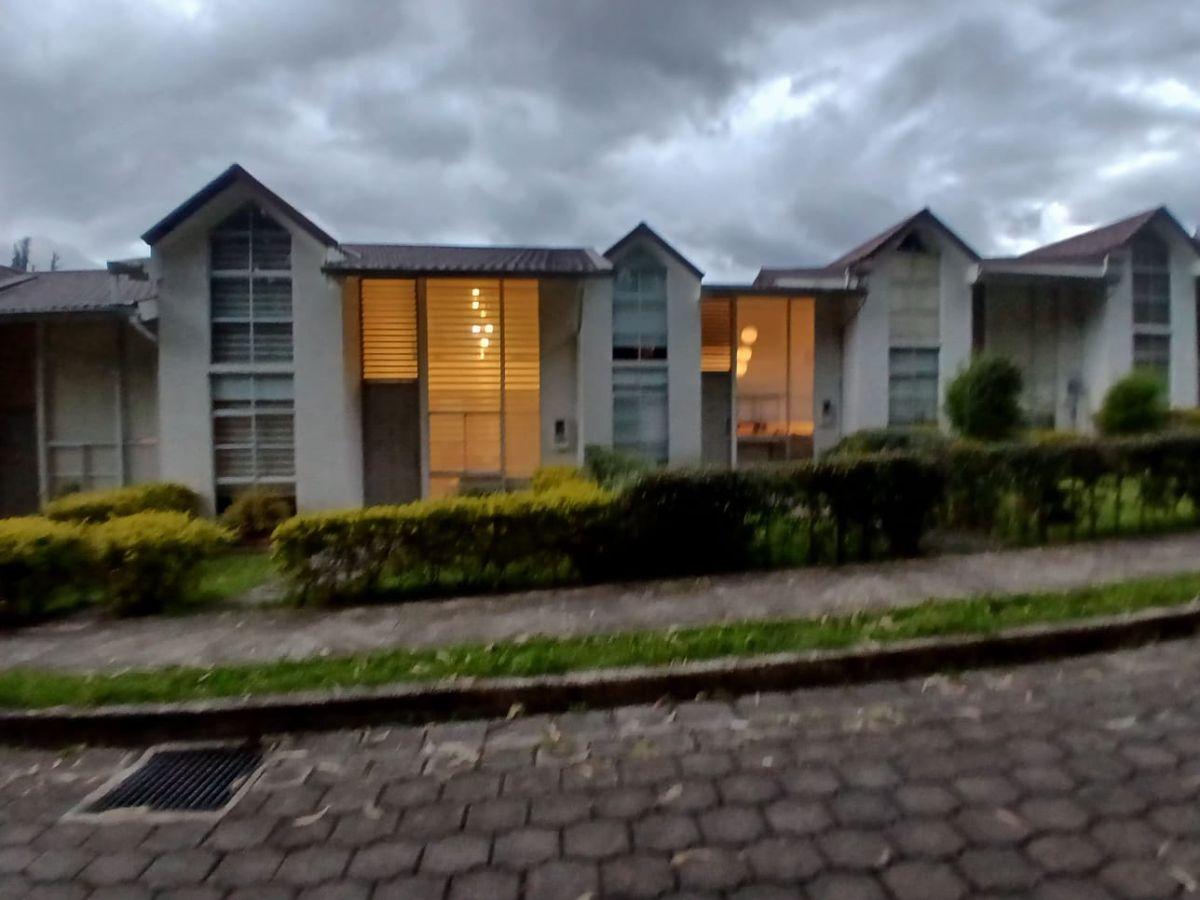 Casa en Venta Sector La Salle, Conocoto — imagen 9