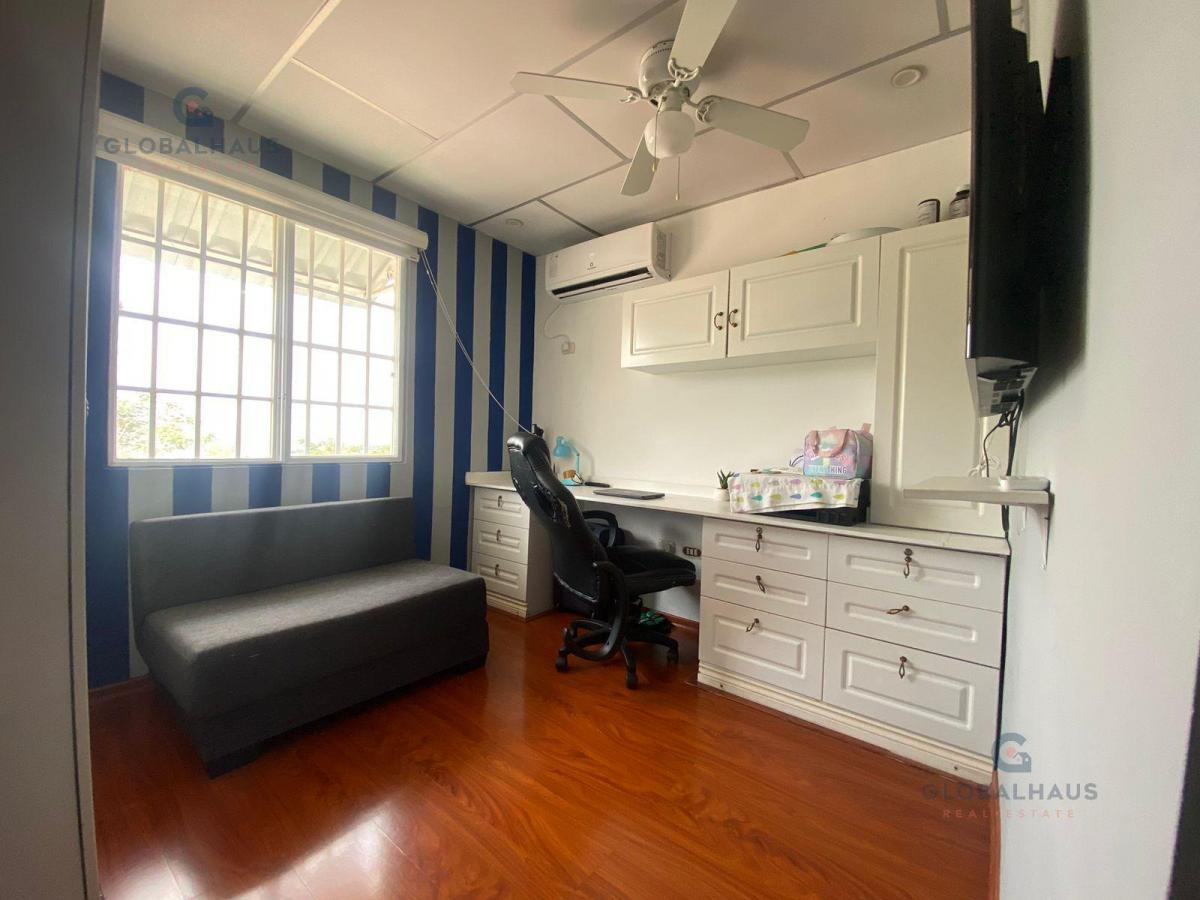 Venta de Casa, Urb. Villa del Rey, Etapa Príncipe Guillermo, 4 Habitaciones, Se Acepta Biess m. N, Guayas — imagen 5