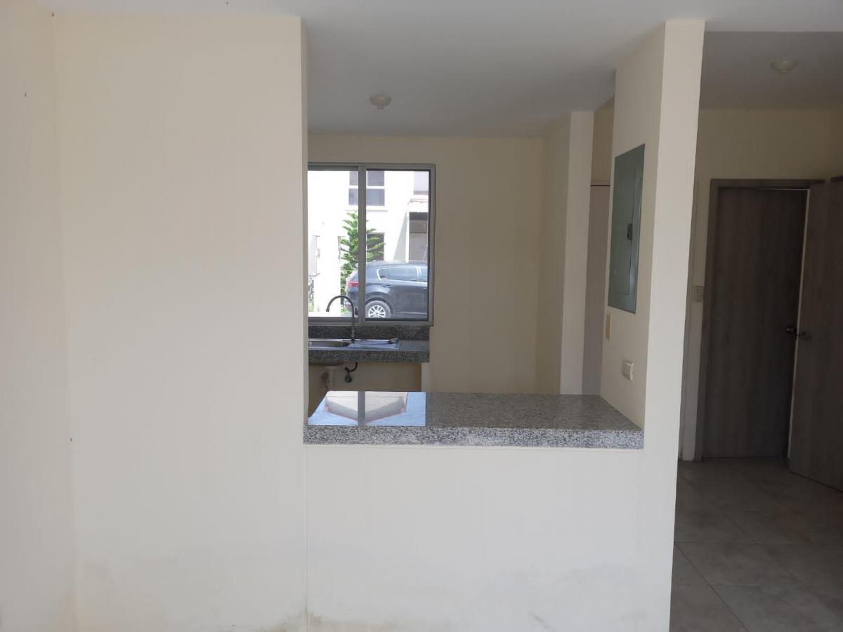 Casa de Venta en La Urbanización Bonavila, de Estreno, Vía a Daule. Guayas — imagen 9