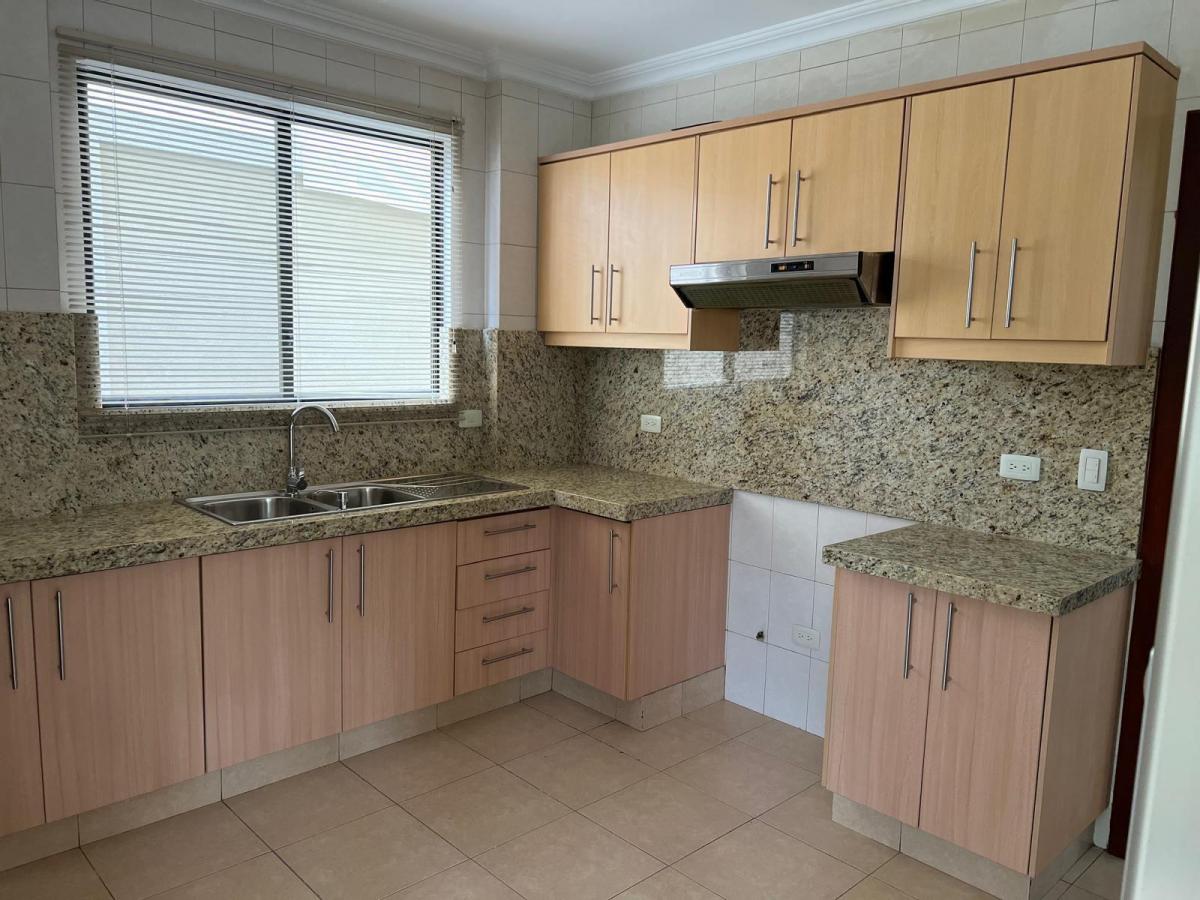 Casa en Venta en Urb. Isla Sol, Guayas — imagen 8