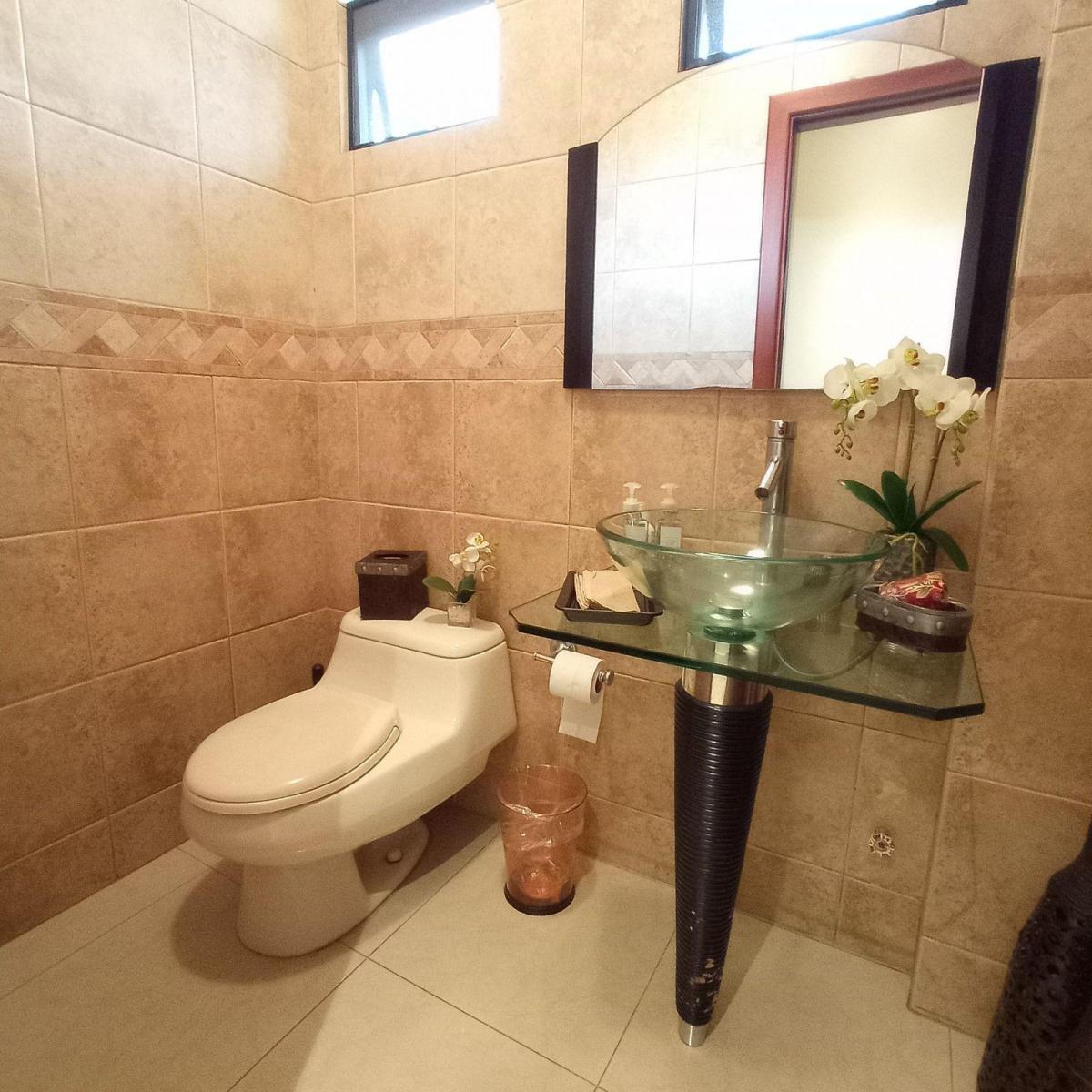 Casa en Venta en Urb. Isla Sol, Guayas — imagen 5