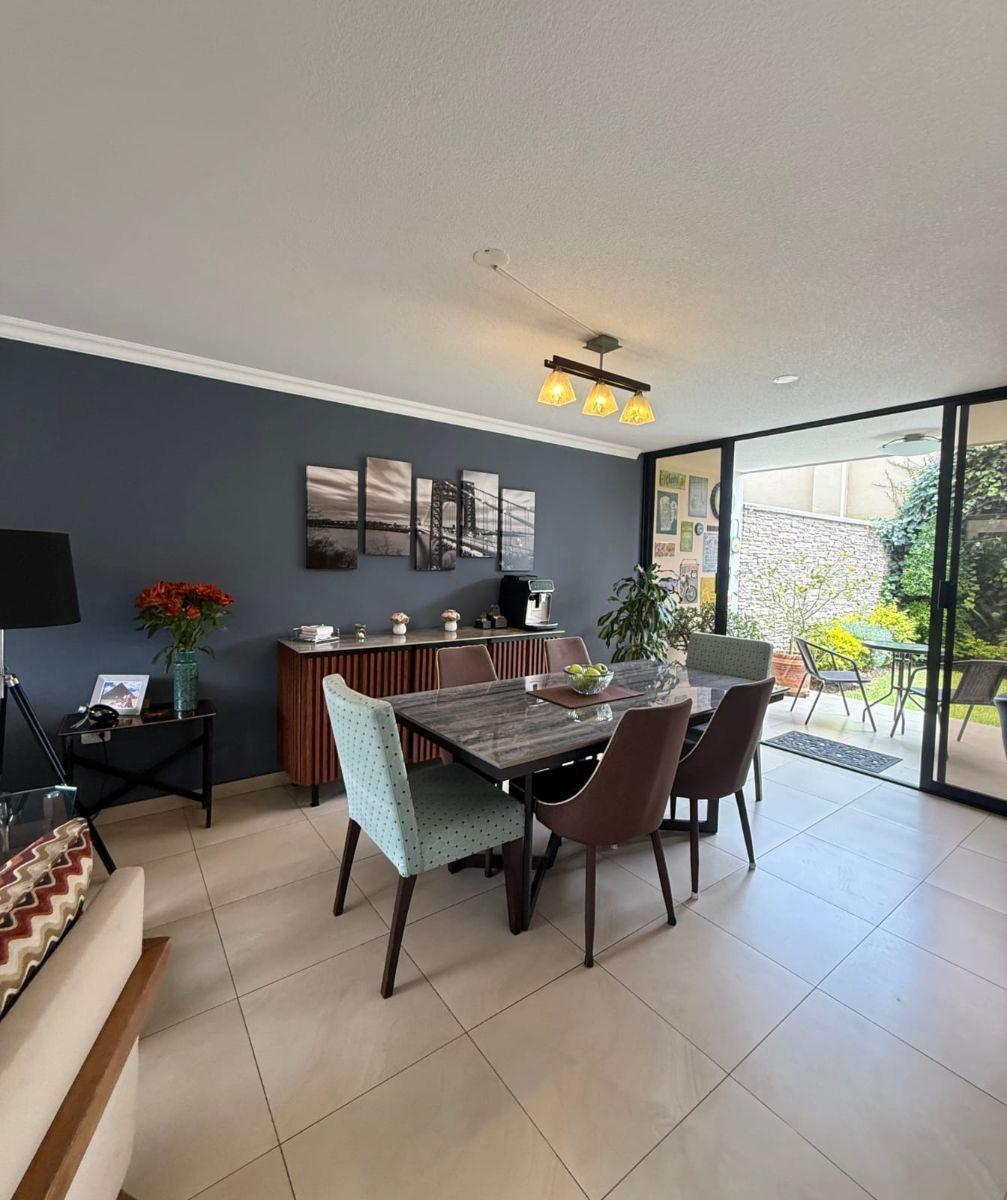Casa en Venta en Tumbaco | 3 Dorm. | Jardín con Jacuzzi | Conjunto Privado | 2 Parqueaderos — imagen 3