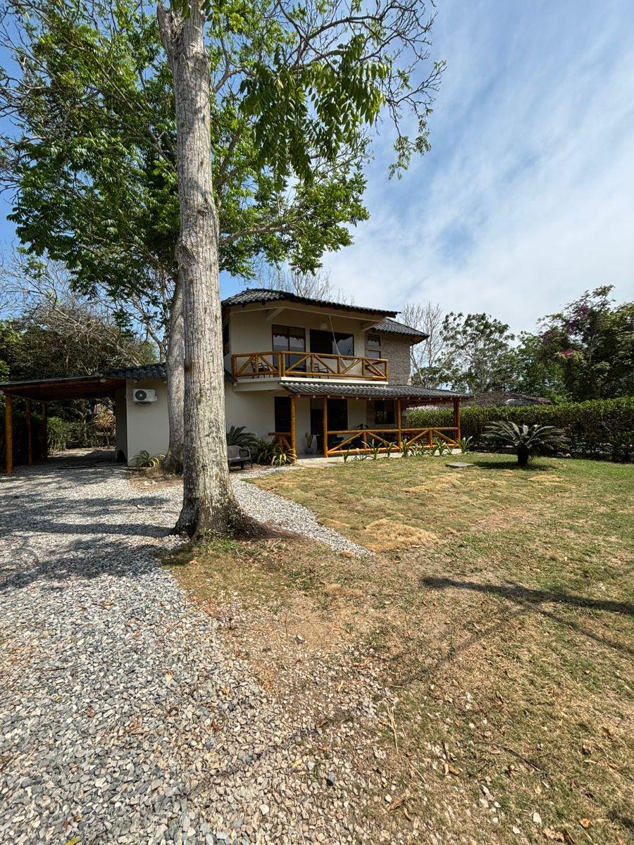 Casa Campestre en Olón Amoblada | Inversión con Gran Plusvalía — imagen 10