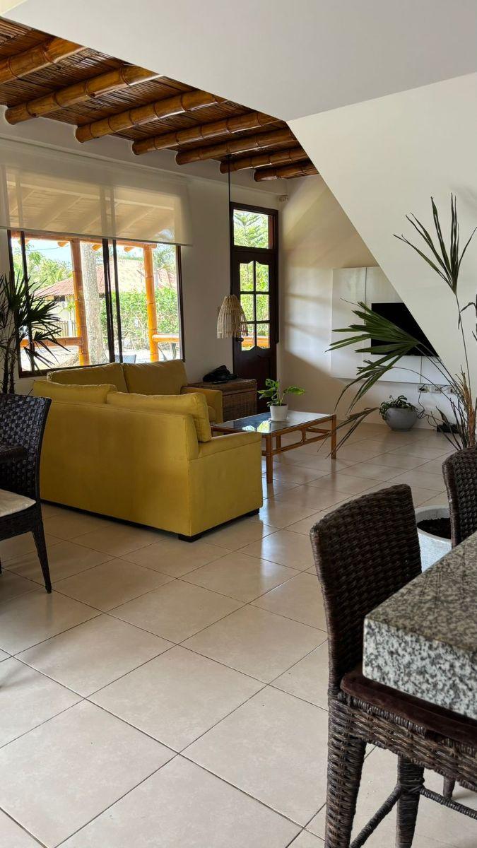 Casa Campestre en Olón Amoblada | Inversión con Gran Plusvalía — imagen 7