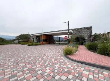 Venta Lote Terreno con Hermosa Vista en Exclusiva Urbanización Yurakuna, Tumbaco — imagen 5
