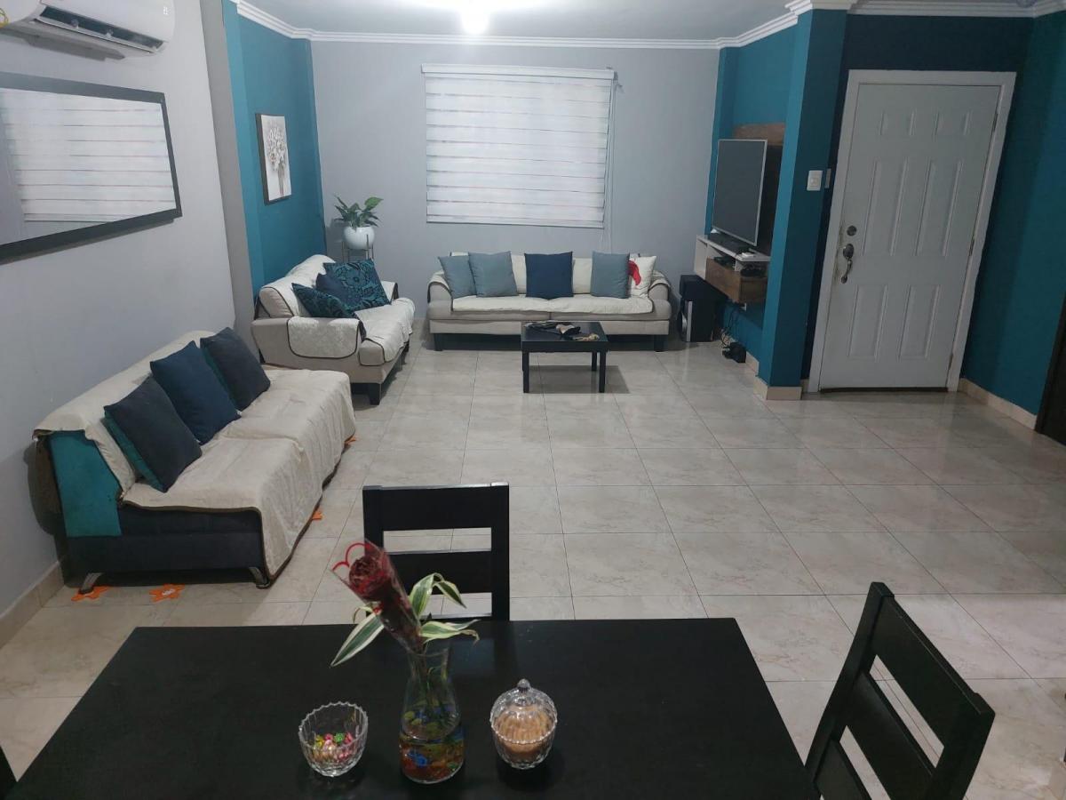 Venta de Casa Esquinera en La Urbanización Casa Laguna, 3 Dorm.. Guayas — imagen 10