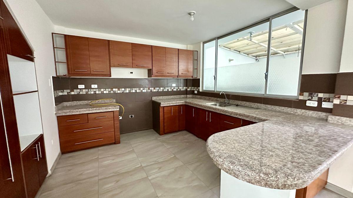 Vendo Casa Sector San Nicolas - Sangolqui — imagen 8