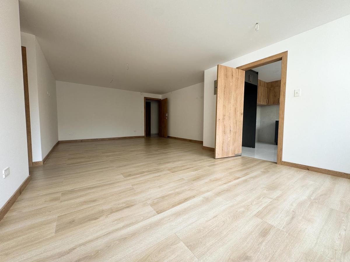 Venta Hermoso Departamento con Linda Vista 100 m² (Granda Centeno) — imagen 8