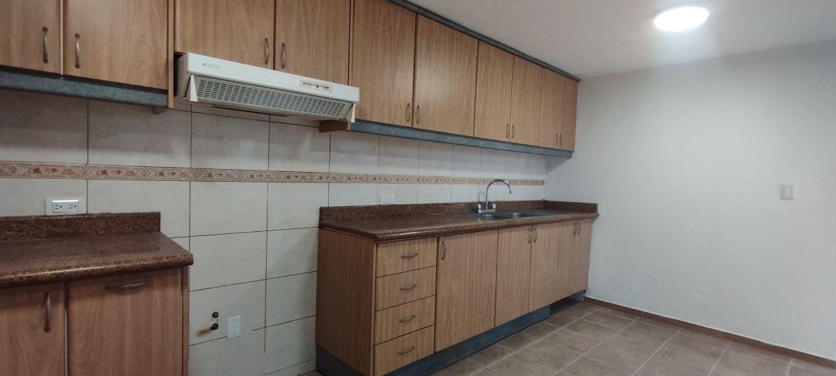 Linda Casa en Venta 184 m² en Excelente Estado 4 Dorm. Amagasí Conjunto Privado. Remodelada — imagen 8