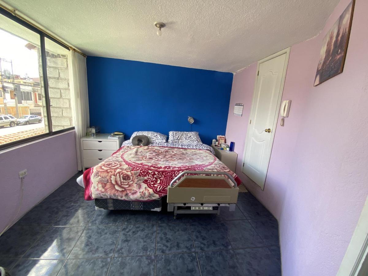 Venta Casa 4 Dorm. con Estudio y Terrazas - Sector Conocoto - Quito — imagen 2