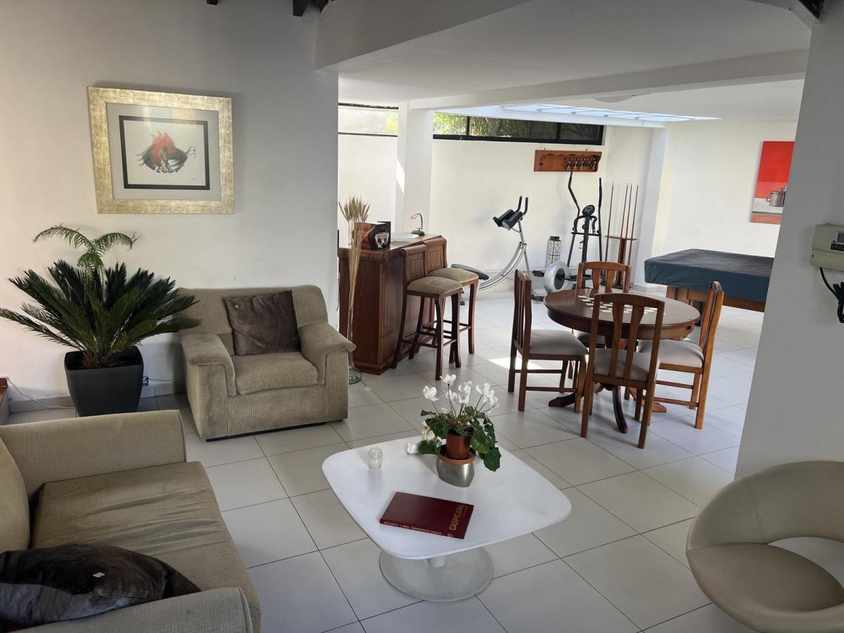 Casa en Cumbaya Casa de Venta Remodelada Sector Auquichico — imagen 2