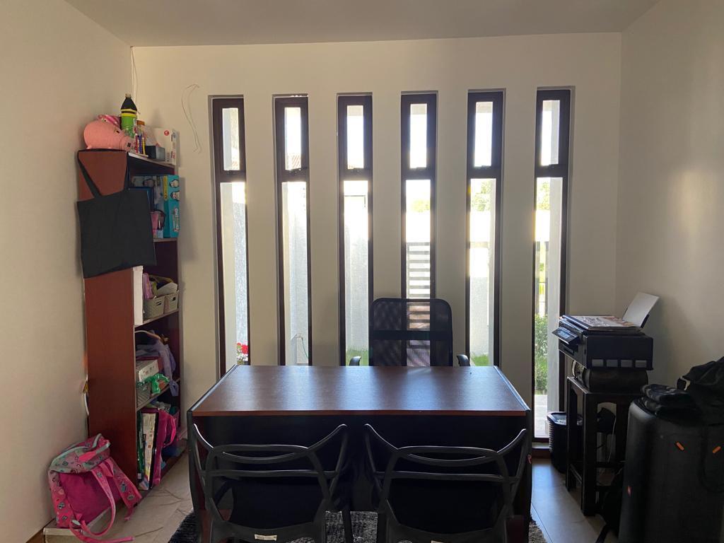 Casa de Lujo con Area Verde, Challuabamba, Azuay — imagen 5
