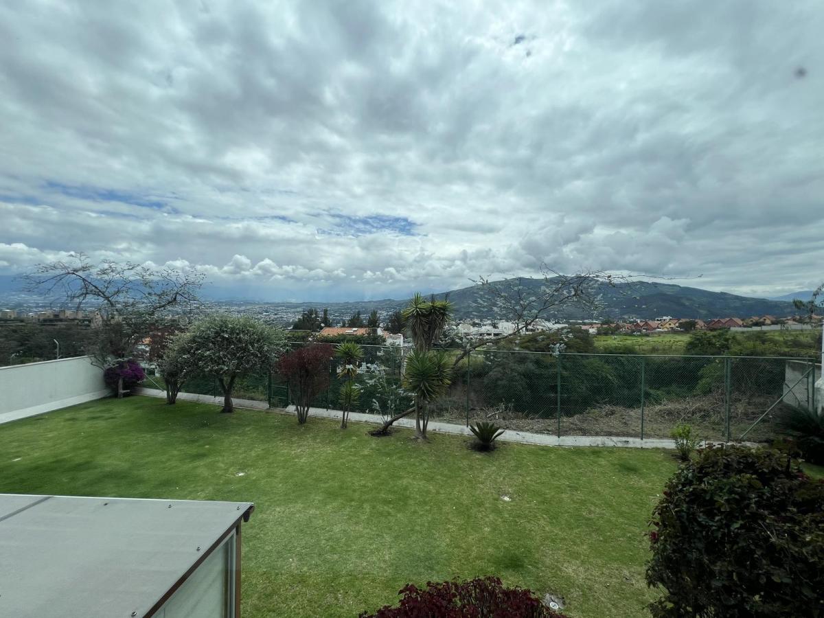 Departamento Duplex de Venta Sector Cumbaya — imagen 10