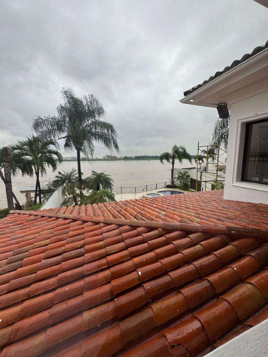 Casa en Samborondón con 4 Habitaciones y 714 m² en Venta, Al Rio, Guayas — imagen 8